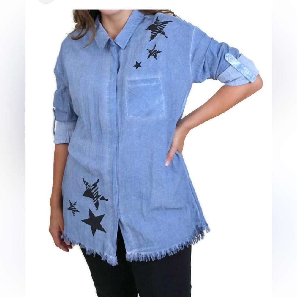 Umgee Size Small Oversized Frayed Distressed Women's Blue Denim‎ Star Print Top